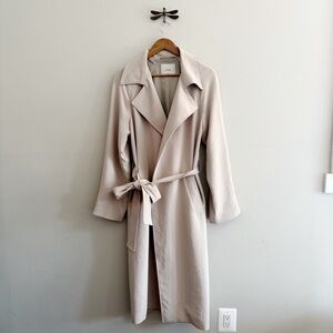 Aritzia Wilfred The Splendor Trench Coat in Tan Crepette women’s Medium